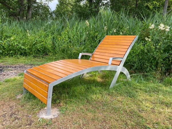 Cannes Liegestuhl Ansicht 3