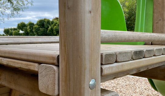 Kletterturm 2 Ansicht 1
