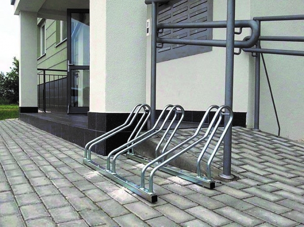 Cross Farradständer Reihenparker für 3 Fahrräder Ansicht 3