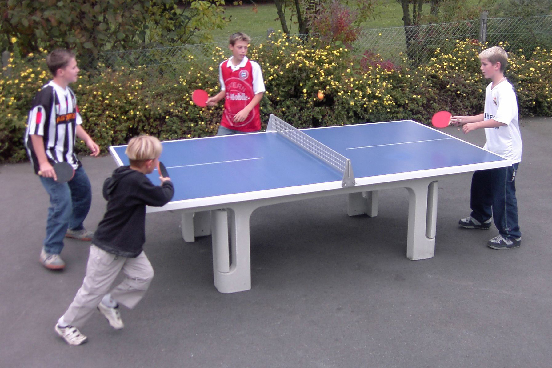 Tischtennisplatte Park - Ansicht 2