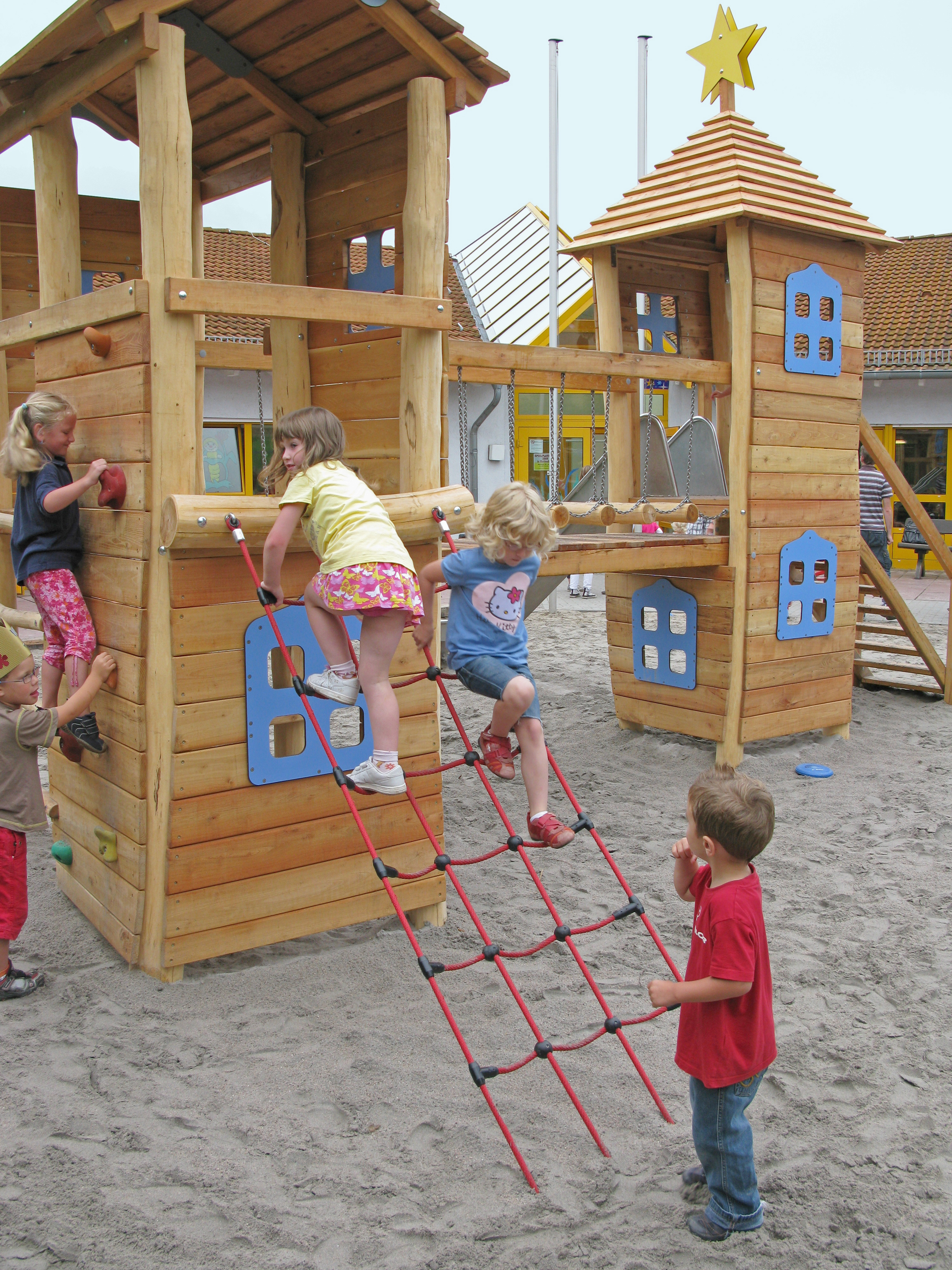 Spielanlage Sternschnuppe Ansicht 4