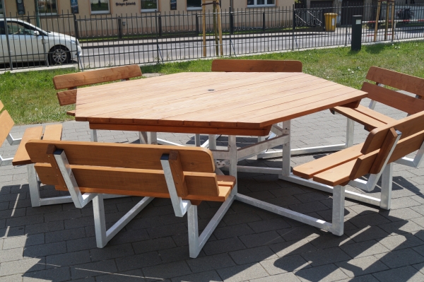 Bank & Tisch (6 Sitzplätze) Ansicht 5