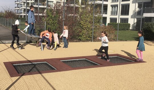 Trampolin Gruppe M3 - bodengleich Ansicht 2