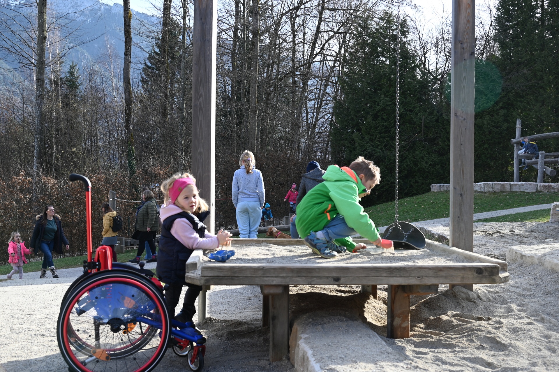 Sandspieltisch für Rollstuhlfahrer Ansicht 5