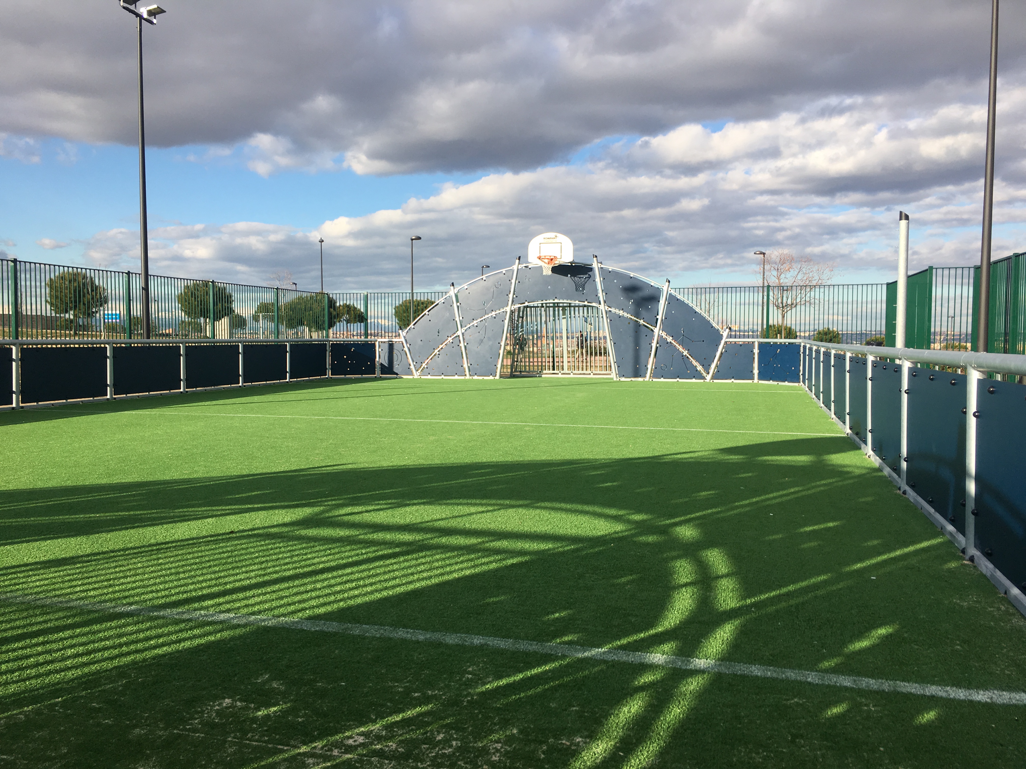 Cosmos Multisportanlage 19 x 36 m FRE2116 Ansicht 2
