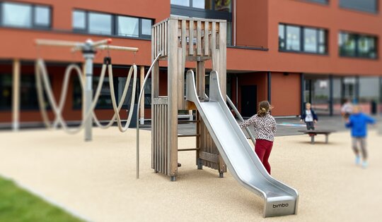 bimbox Kletterturm 2 Ansicht 3