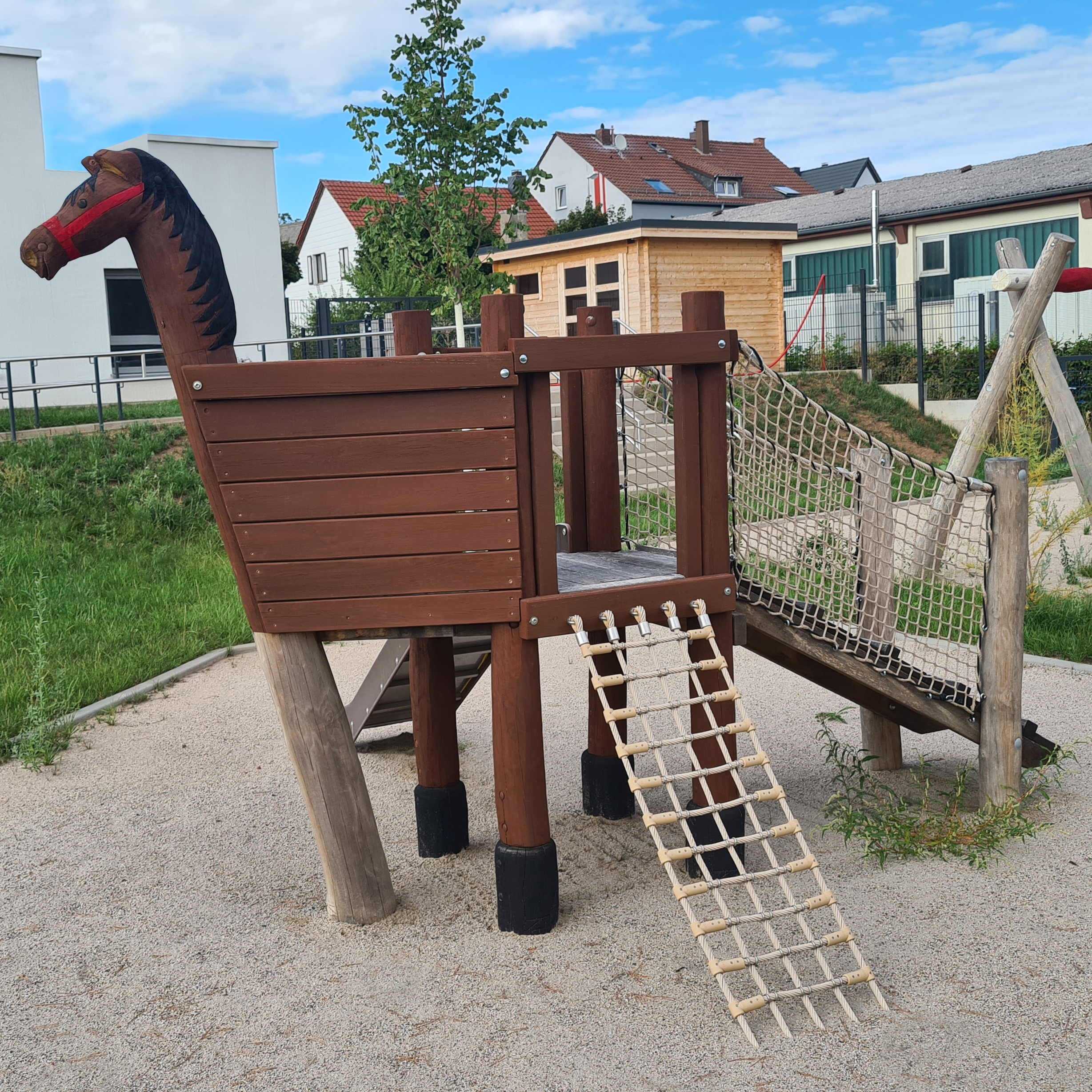 Kleinkindanlage Pferd Ansicht 4