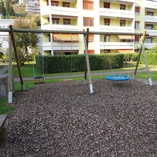 Doppel-Schaukel mit Vogelnest Ansicht 4