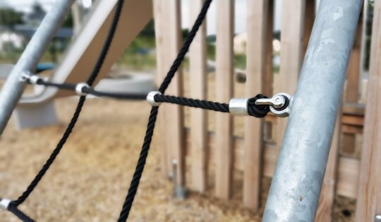 bimbox Kletterturm 2 mit 2er Schaukel Ansicht 1