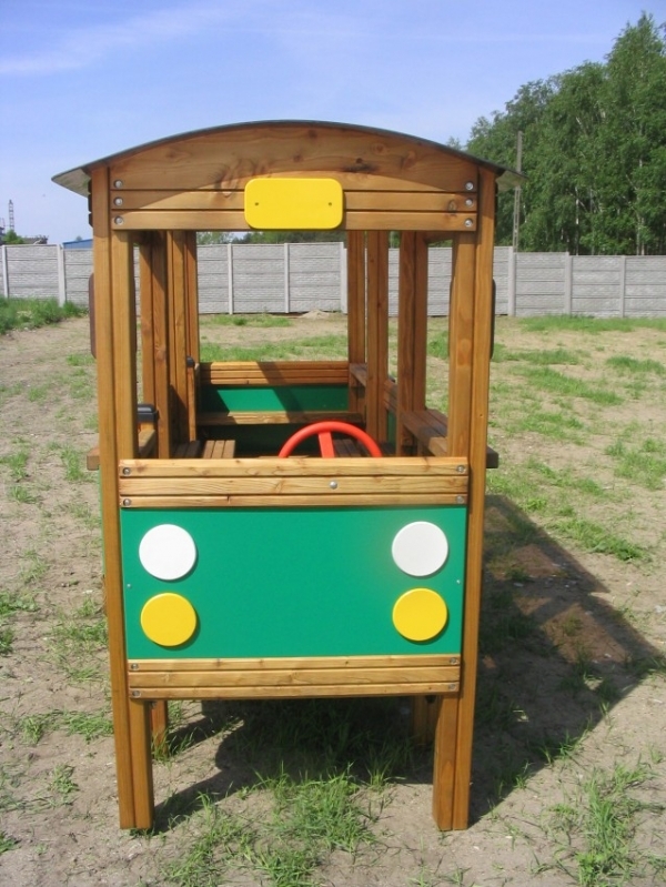 Bus Spielhaus Ansicht 4
