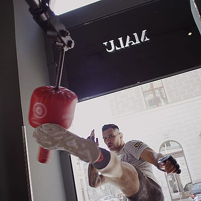 Quinns Boxtrainer „Kamikaze“ Ansicht 3