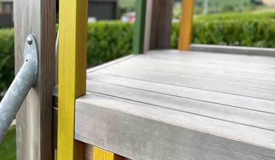 Spieltürmchen JA - lasiert Ansicht 4