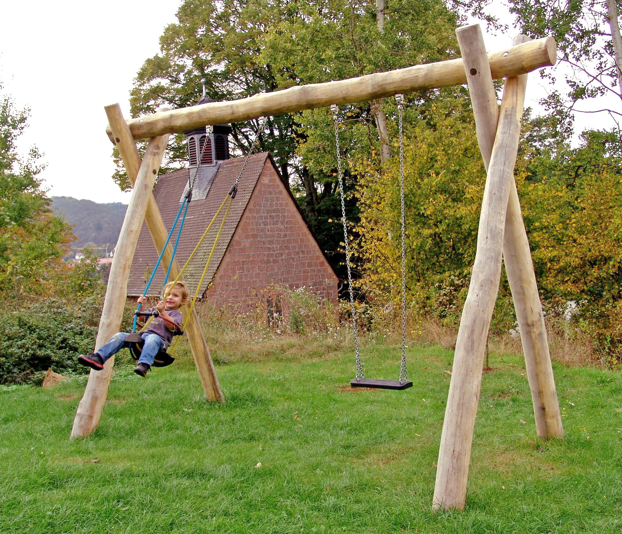 Schaukel 2-fach LH250cm, 1 Kleinkind-Schaukelsitz Ansicht 2