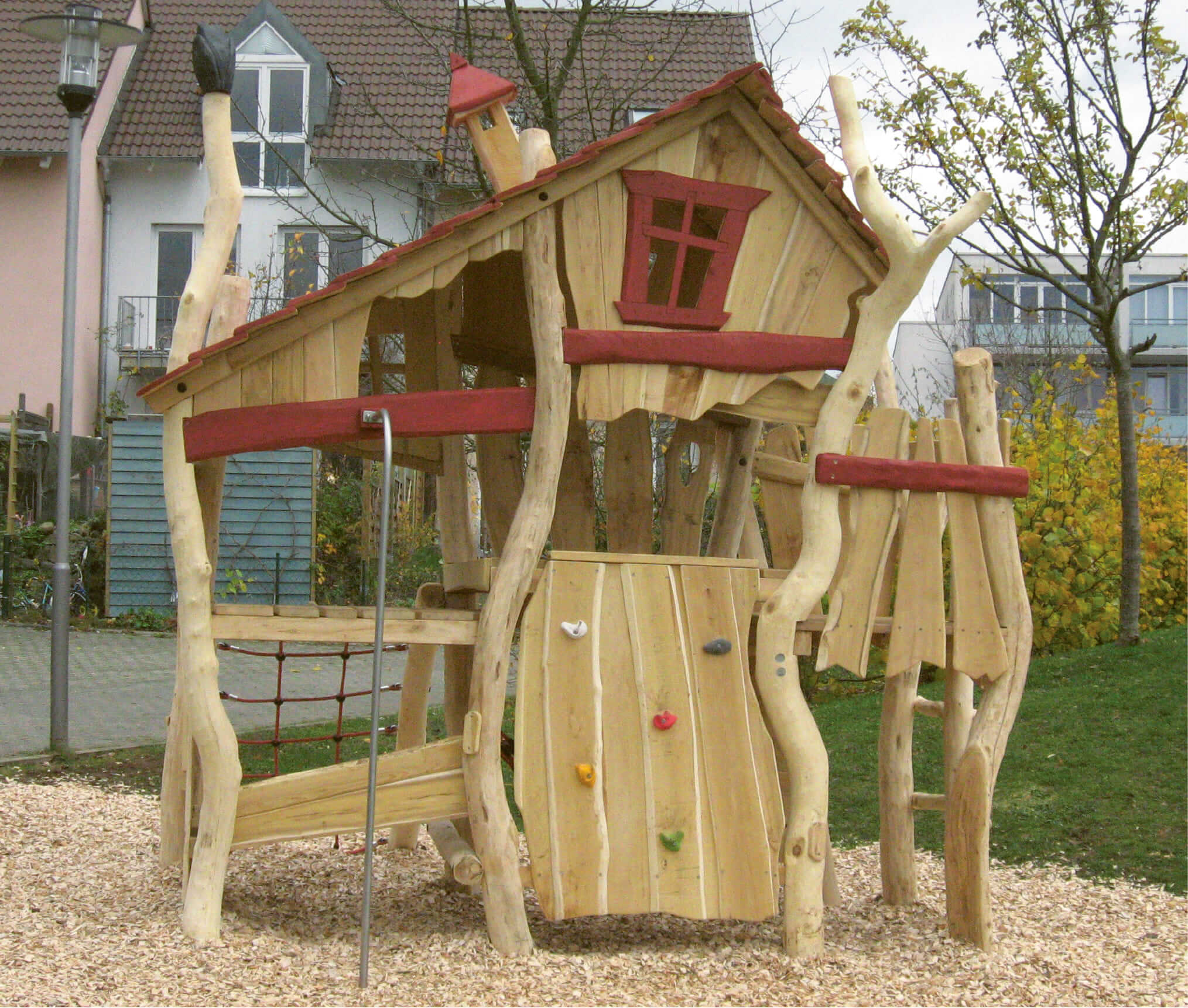 Spielhaus Feuerwehr Ansicht 2