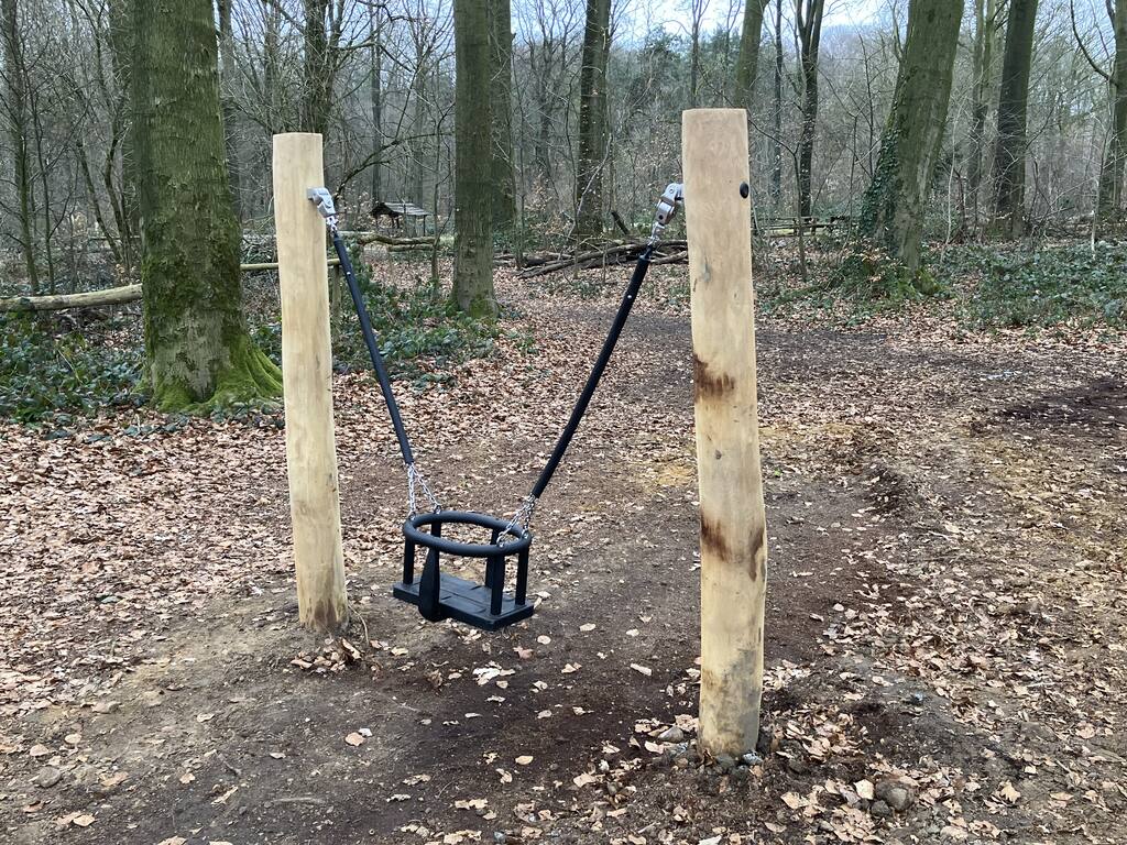 Babyschaukel Ansicht 3