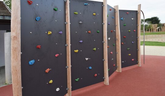 Kletterwand 3 - Holz Ansicht 3