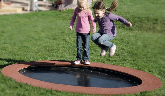 Trampolin oval 150 x 250 cm Ansicht 2