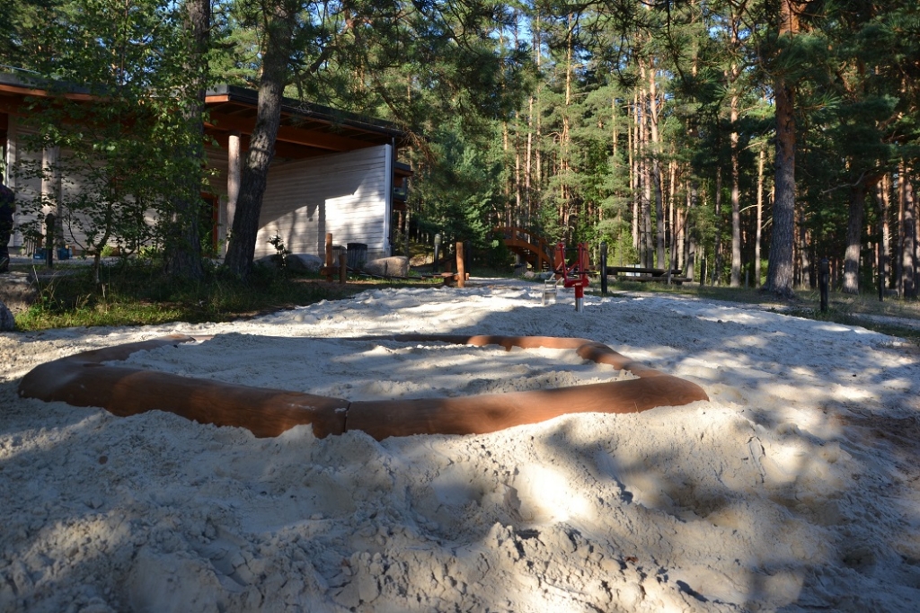 Robinie Sandkasten Ansicht 6