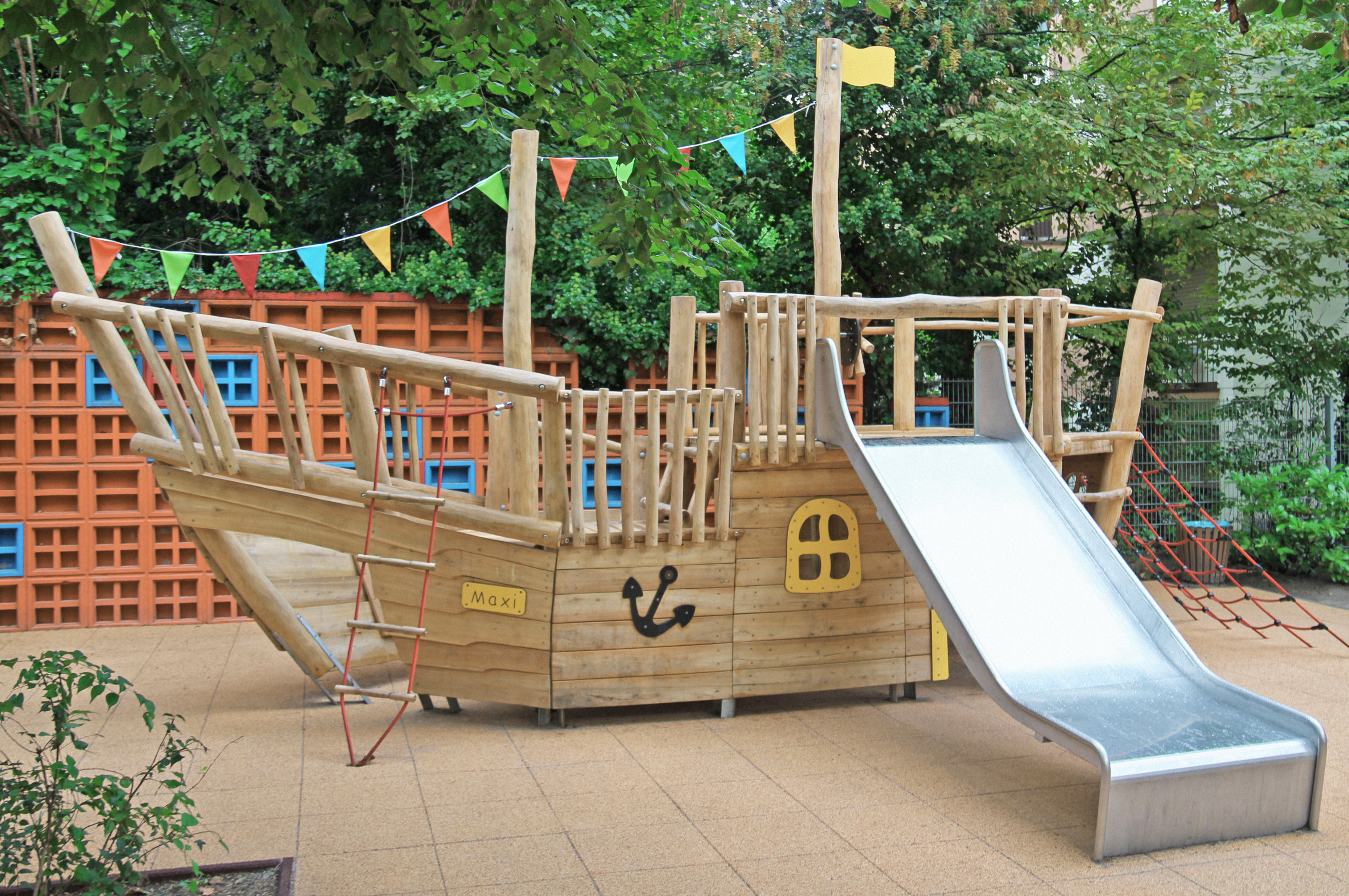 Spielschiff Maxi Ansicht 2