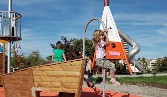 Kleines Piratenschiff, Bimbo Spielplatzgeräte (Hinnen AG)