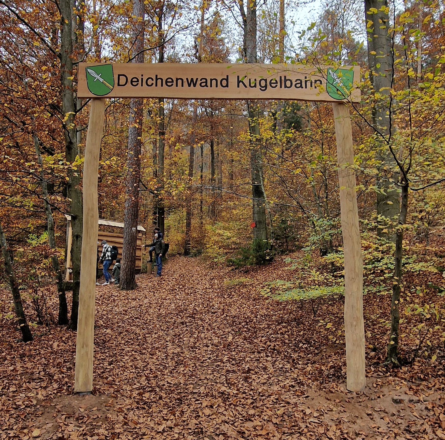 Kugelbahn Eingangstor Ansicht 2