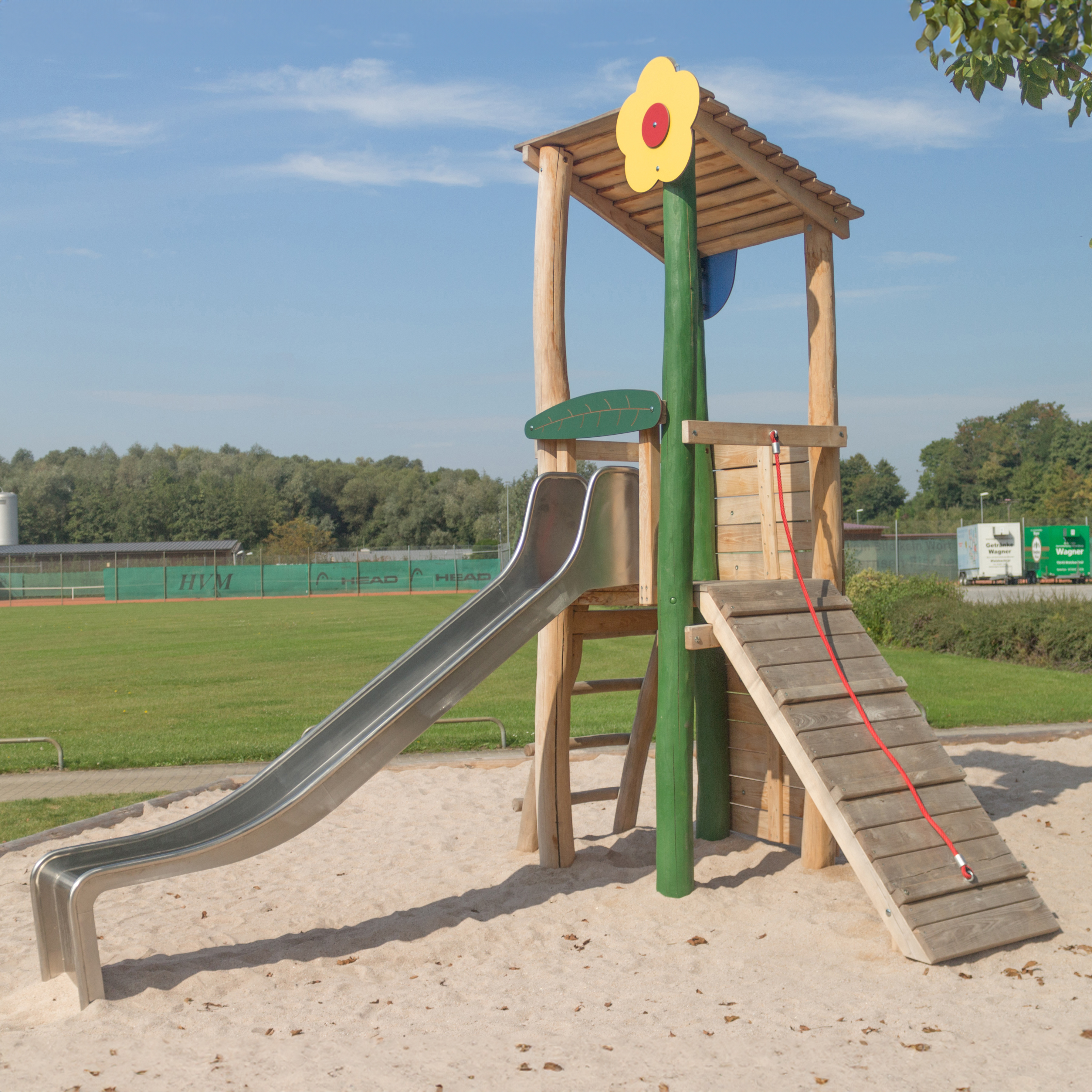 Spielturm Flower-Tower Ansicht 2