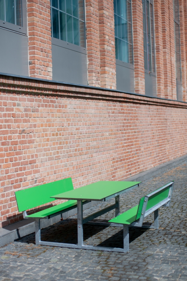 Bank & Tisch HPL Ansicht 5