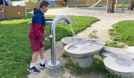 Wasserspender in Edelstahl Ansicht 2