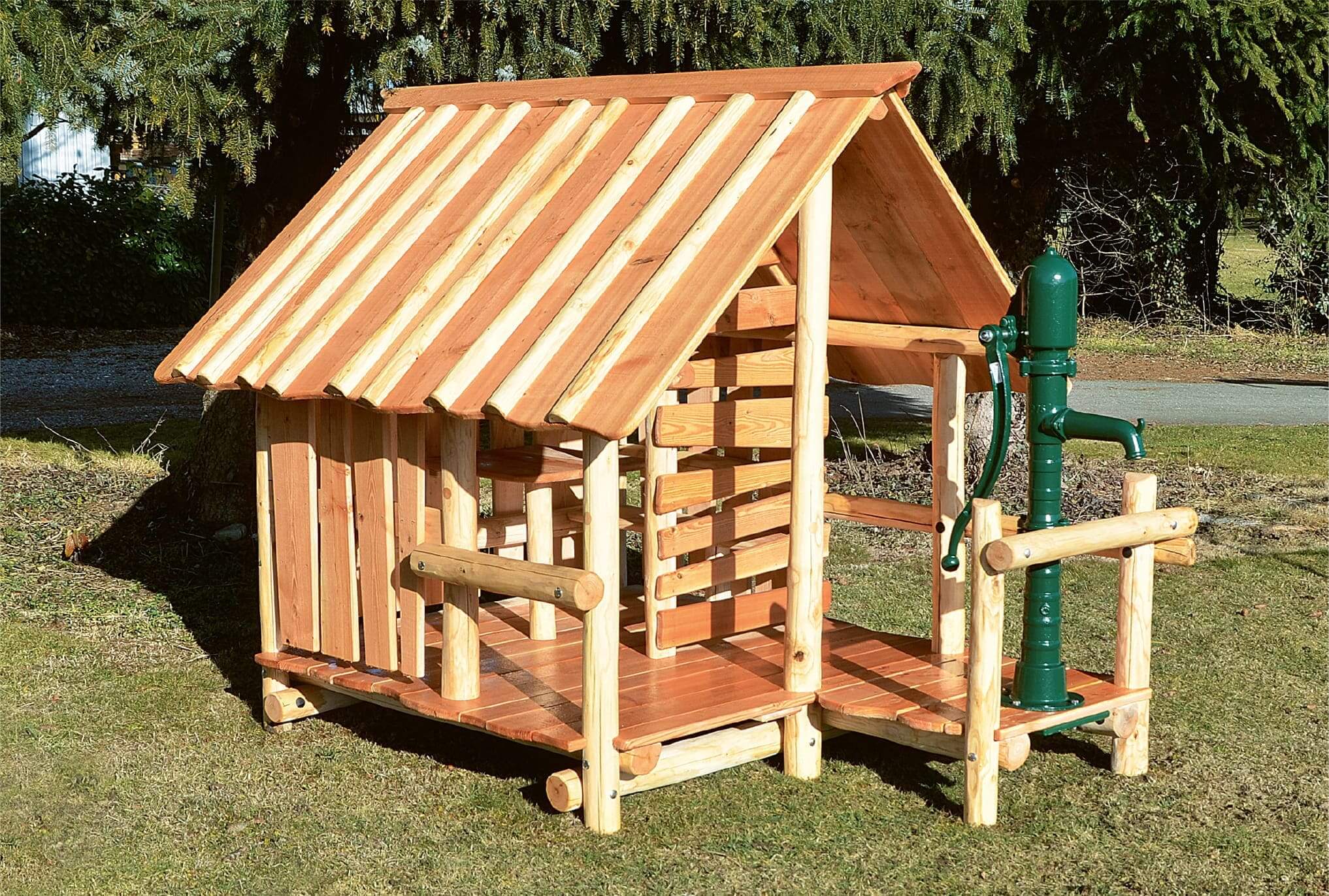 Spielhaus Waldhütte mit Deluxe-Pumpe Ansicht 3