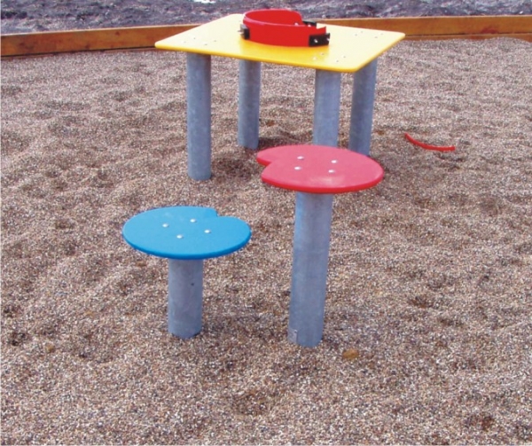 Spieltisch und Stuhl Ansicht 4
