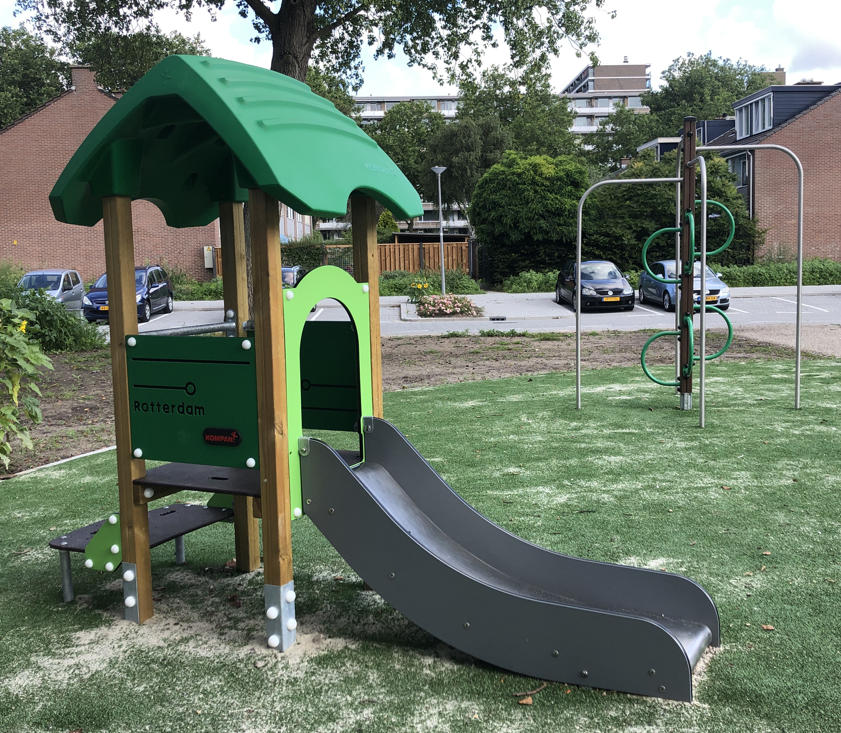 Spielturm KPL1012 Ansicht 3
